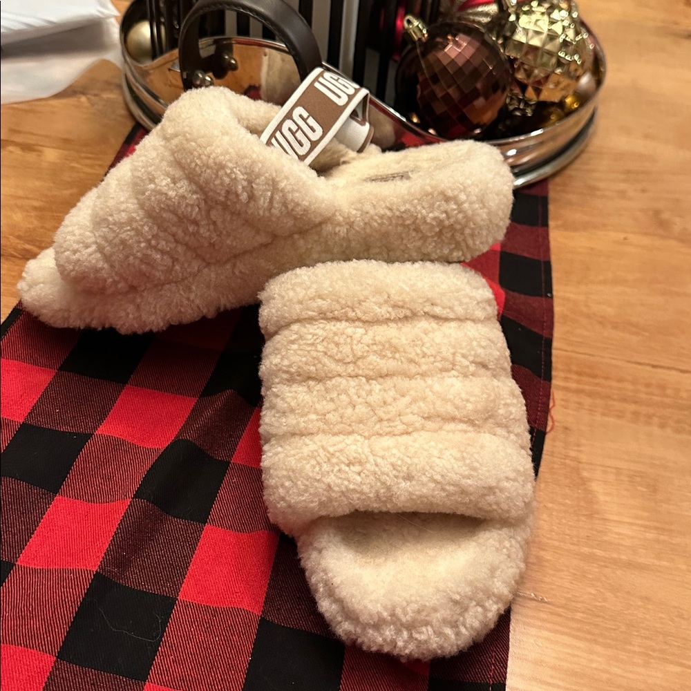 UGG Fluff Yeah Cream Slide On Slippers Sz 9
